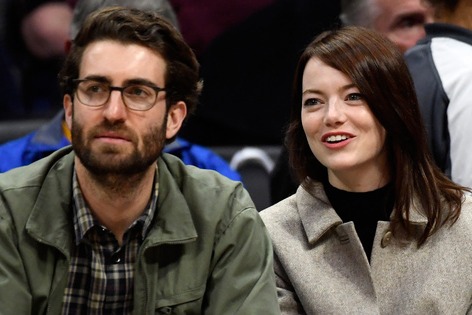 Emma Stone bersama sang suami Dave McCary (Istimewa)