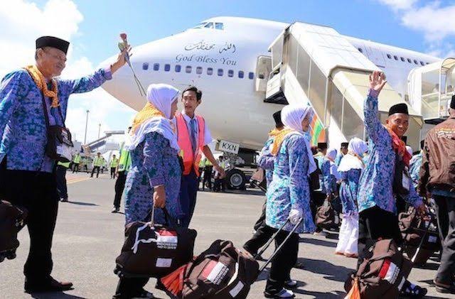 Ilustrasi jamaah berangkat ke tanah suci untuk melaksanakan ibadah haji. (Dok.JawaPos.com)