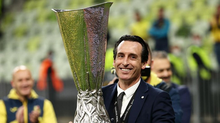 Unai Emery Raja Piala Europa League. Foto: Getty Image