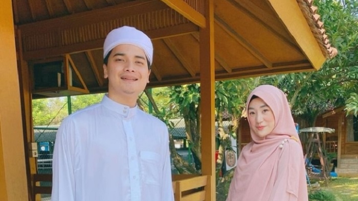 Alvin Faiz dan Larissa Chou sepakat bercerai setelah 5 tahun menikah