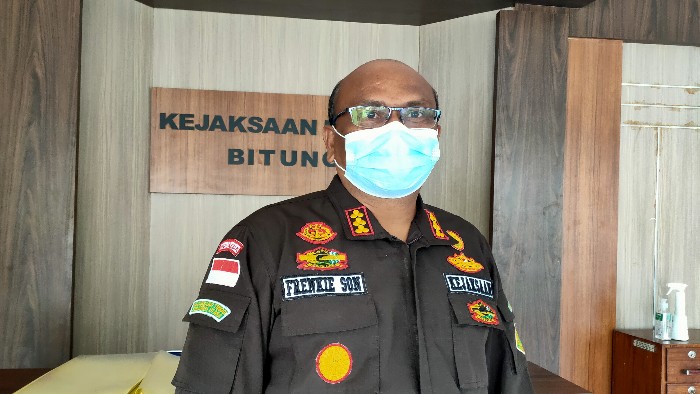 Kajari Bitung, Frankie Son