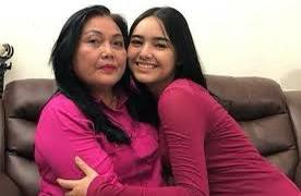 Amanda Manopo dan sang Ibu, Henny Manopo.