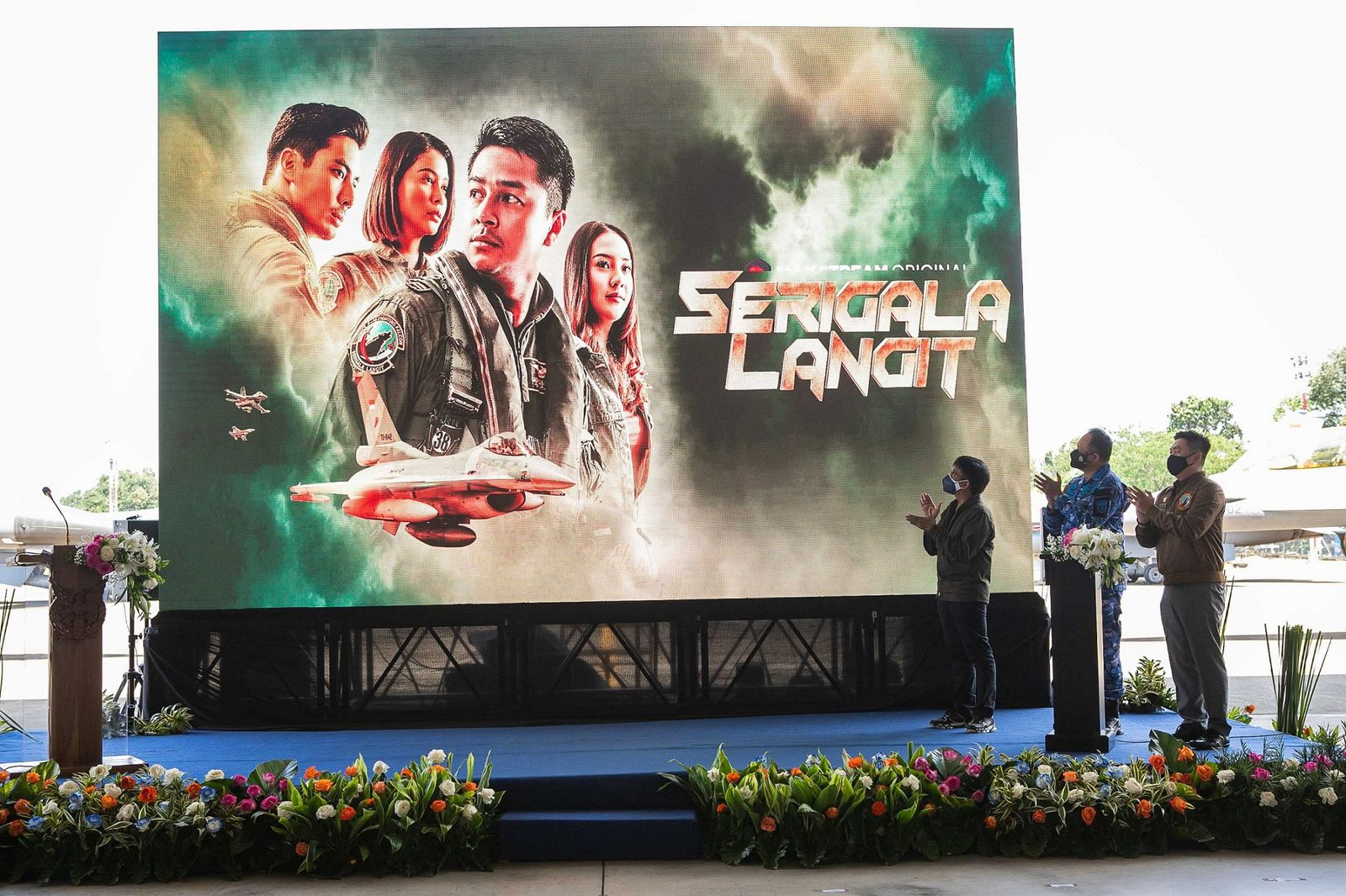 Telkomsel melalui aplikasi MAXstream merilis filem orisinal berjudul Serigala Langit,  spesial HUT Kemerdekaan RI.