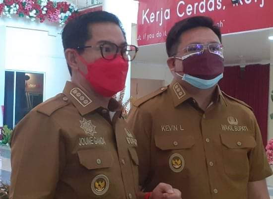 Bupati Joune Ganda dan Wakil Bupati Kevin W Lotulung.