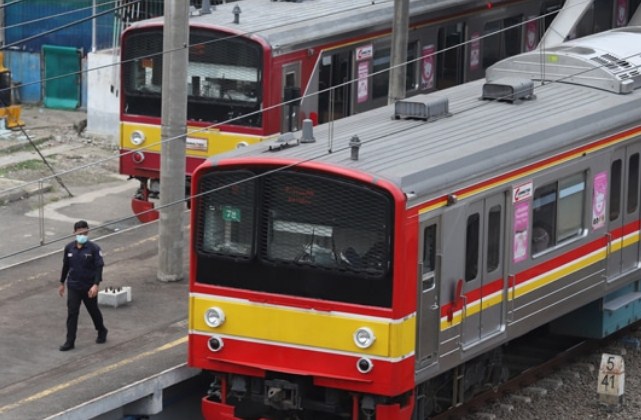 Ilustrasi KRL. (Dok. Dery Ridwansah/ JawaPos.com )