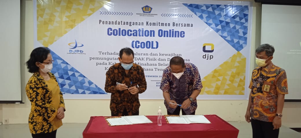 Ada Foto // Asyer Rokot/MP SINERGI: Kepala KPP Pratama Kotamobagu Andhik Tri Indratama dan Kepala KPPN Manado Asyep Syaifuddin saat penandatanganan komitmen bersama disaksikan Kepala Bagian Umum Kanwil DJP Suluttenggomalut Daud Suranto dan Kakanwil DJPb S