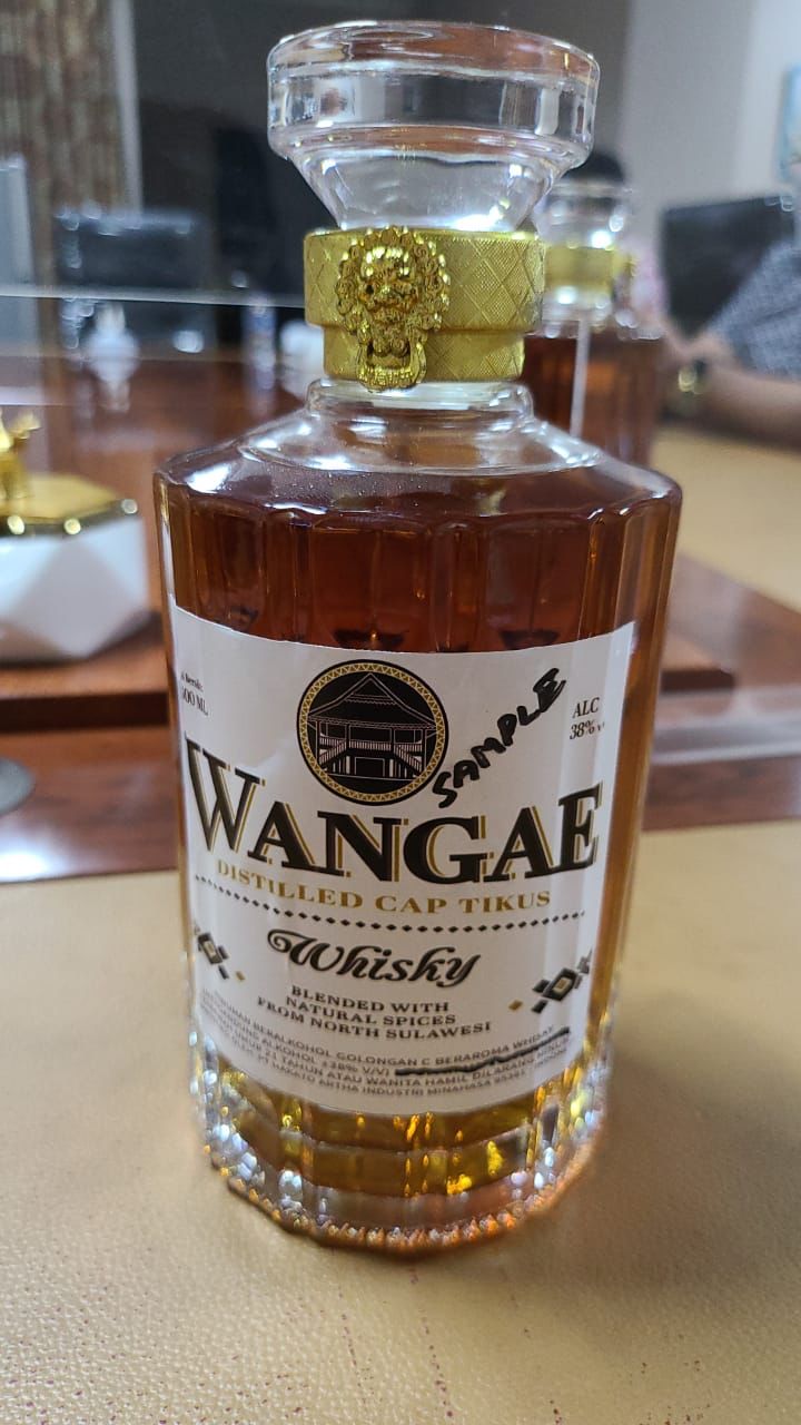Produk wiski bermerek Wangae.