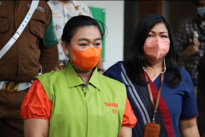 Tim Penyidik Koneksitas yang terdiri dari Jaksa Penyidik pada Jaksa Agung Muda Bidang Pidana Militer, Pusat Polisi Militer TNI AD, dan Oditurat Militer Tinggi II Jakarta, Jumat (10/12), telah menetapkan dua orang sebagai tersangka dalam Perkara Dugaan Tin