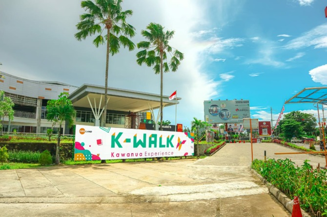 Mall Kawanua City Walk