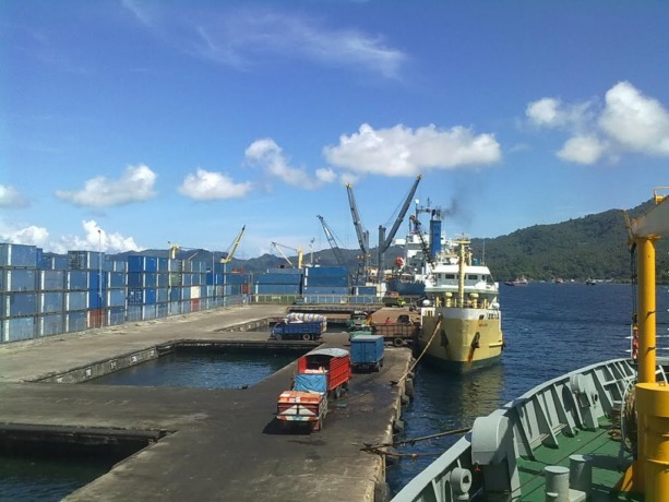 Pelabuhan Samudera Bitung, menjadi tempat masuk batu bara. (Istimewa)