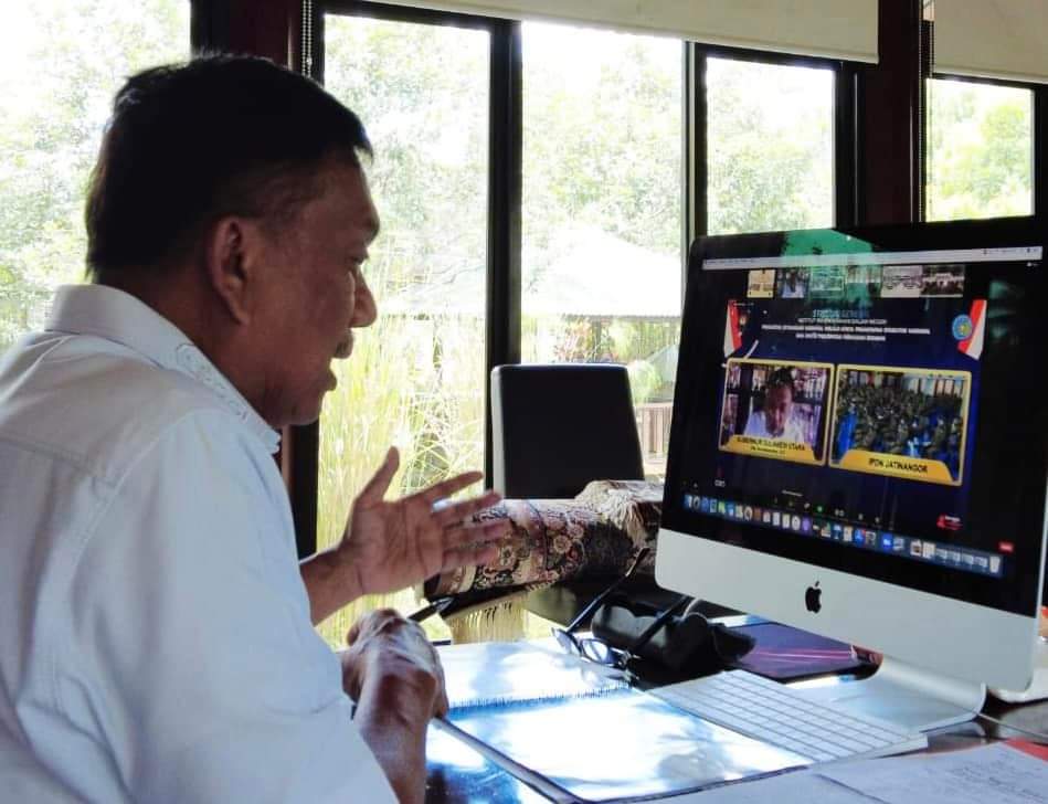 Gubernur Sulut Olly Dondokambey saat menjadi pemateri dalam Kuliah Umum Stadium General Praja IPDN, Rabu (23/2).