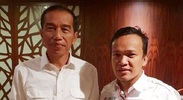 Immanuel Ebenezer bersama Presiden Jokowi
