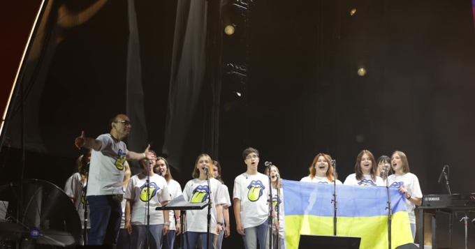 Paduan Suara Ukraina tampil bersama band The Rolling Stones (Istimewa)