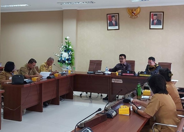 Rapat pembahasan terakhir Pansus tentang Tempat Pemrosesan Akhir Sampah Regional, Senin (15/8).