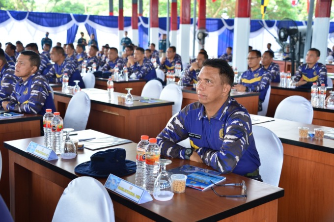 Danlantamal VIII Manado Laksamana Pertama TNI Nouldy J. Tangka mengikuti Apel Komandan Satuan (AKS) TNI Angkatan Laut Tahun 2022, selama dua hari di Akademi Angkatan Laut Bumimoro, Surabaya, Jumat (26/8). (Dispen Lantamal VIII) 