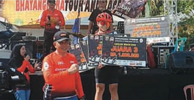 Jireh Graciela Waleleng pesepeda mudah binaan BSG Cycling Club yang sukses meraih juaran di iven Sepeda Bhayangkara Presisi Gorontalo Tour dan Race.