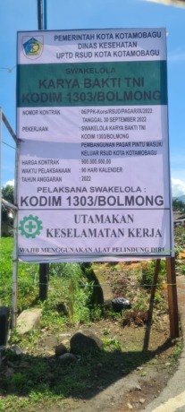 DITOLAK KERAS: Proyek pembangunan pagar RSUD Kotamobagu banjir penolakan warga. 