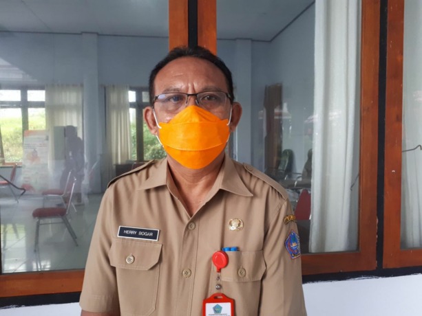 Ketua Harian KONI Sitaro Herry Bogar (Istimewa)