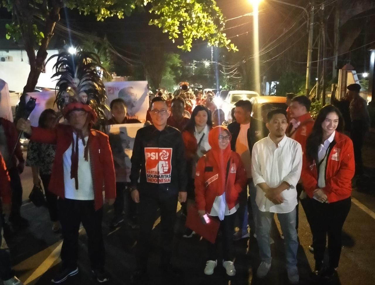 PSI saat memasuki Kantor KPU Sulut, Minggu (14/5)