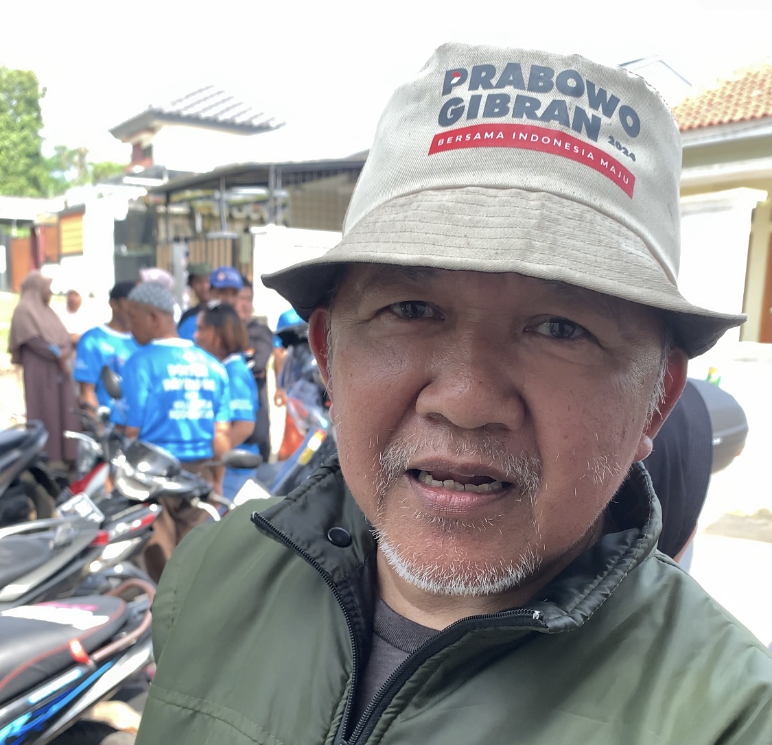 Salah satu pendukung Prabowo-Gibran yang datang ke acara Dokter Rayendra.