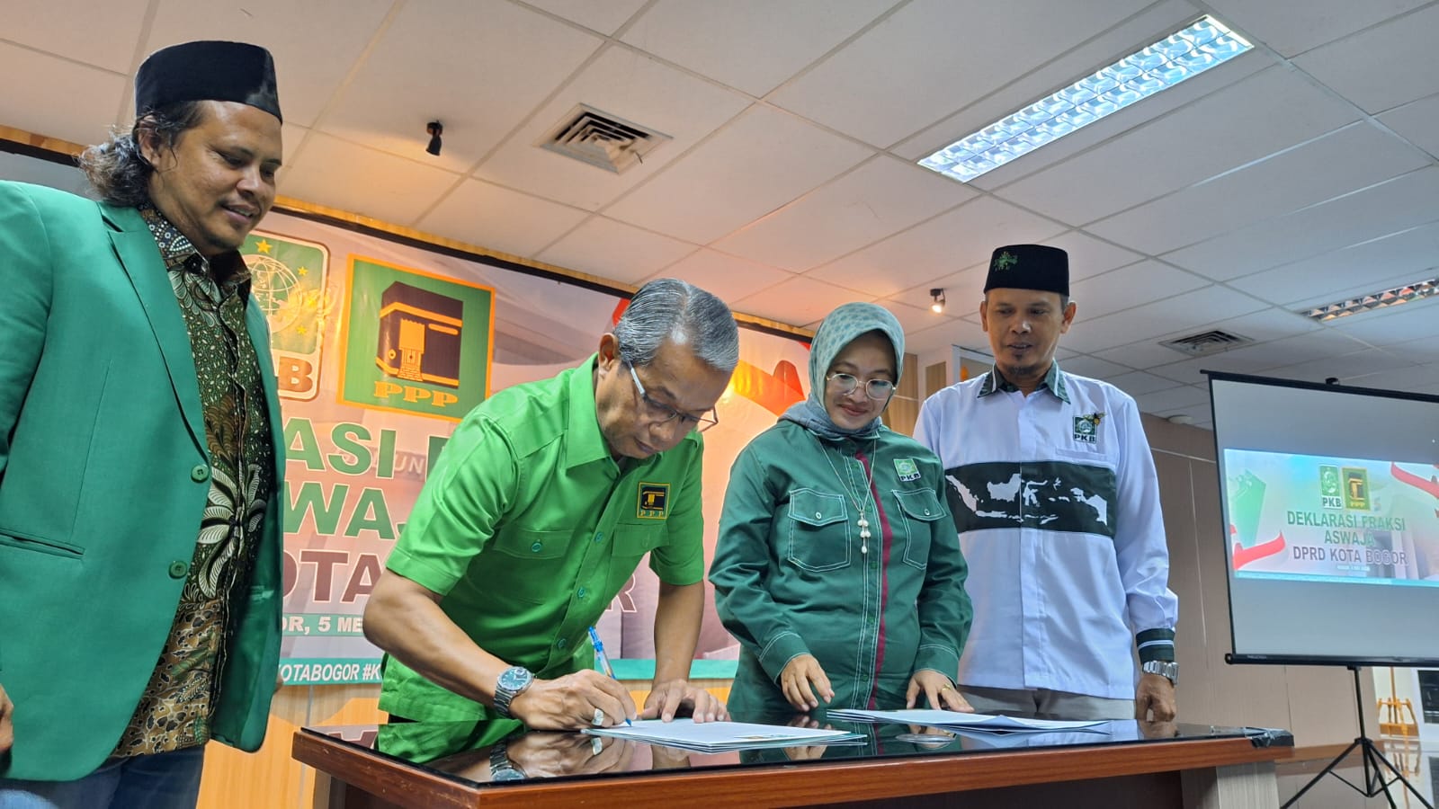 DPC PKB dan DPC PPP Kota Bogor secara resmi melakukan deklarasi Fraksi Aswaja DPRD Kota Bogor untuk periode 2024-2029.