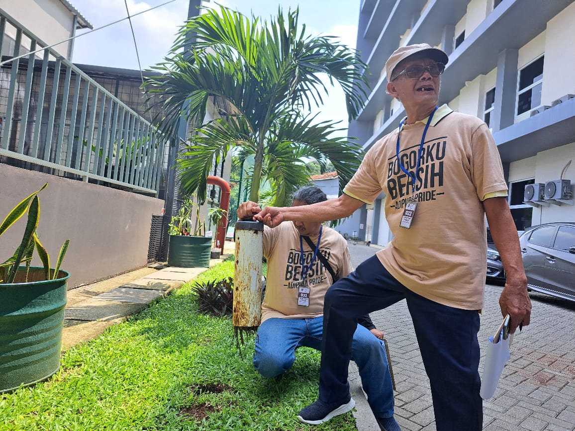 Juri Bogorku Bersih saat melakukan penilaian kategori SD pada kegiatan tahun lalu.