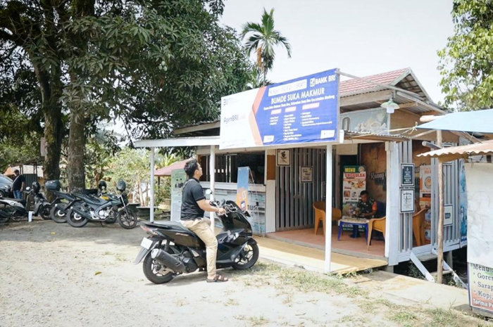 AgenBRILink berhasil membukukan 285 juta transaksi finansial, meningkat 12,8% tahunan (yoy) dari 252,5 juta transaksi pada Kuartal I-2023. Volume transaksi mencapai Rp370 triliun.