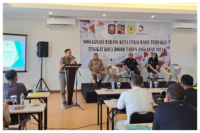 Satpol PP Kota Bogor bersama Bea Cukai Bogor kembali menggelar sosialisasi Barang Kena Cukai Hasil Tembakau, Selasa (14/5/2024).