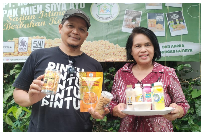 Produk Rumah Kedelai Pak Mien Soya Ayu di Desa Wisata Benteng, Kecamatan Ciampea, Kabupaten Bogor.