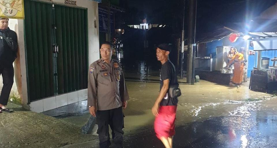 Salah satu kawasan di Leuwisadang yang terendam banjir bandang Kamis (16/5/2024) sore.