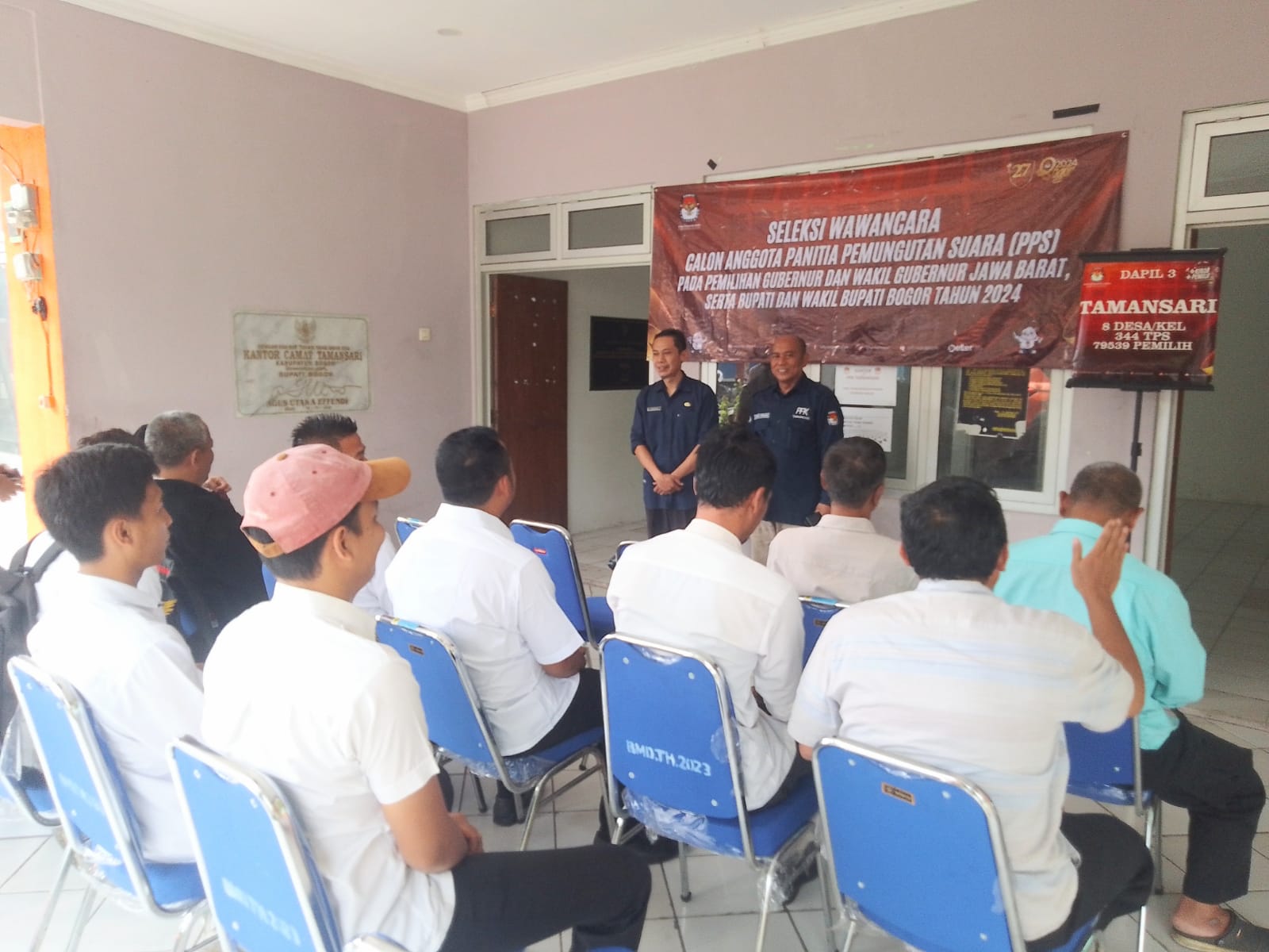 Panitia Pemiilihan Kecamatan (PPK) tengah melaksanakan seleksi wawancara calon anggota PPS pada Pilkada 2024.