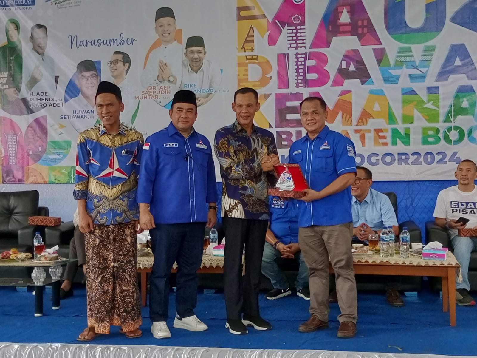 Jaro Ade dan Iwan Setiawan hadir dalam dialog interaktif DPC Partai Demokrat Kabupaten Bogor, Minggu (26/5/2024).