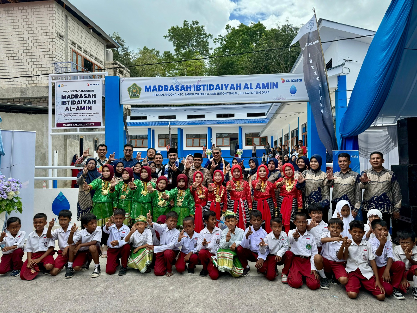 Dukung Majukan Pendidikan Masyarakat di Daerah Terpencil, XL Axiata Bangun Madrasah di Pelosok Negeri