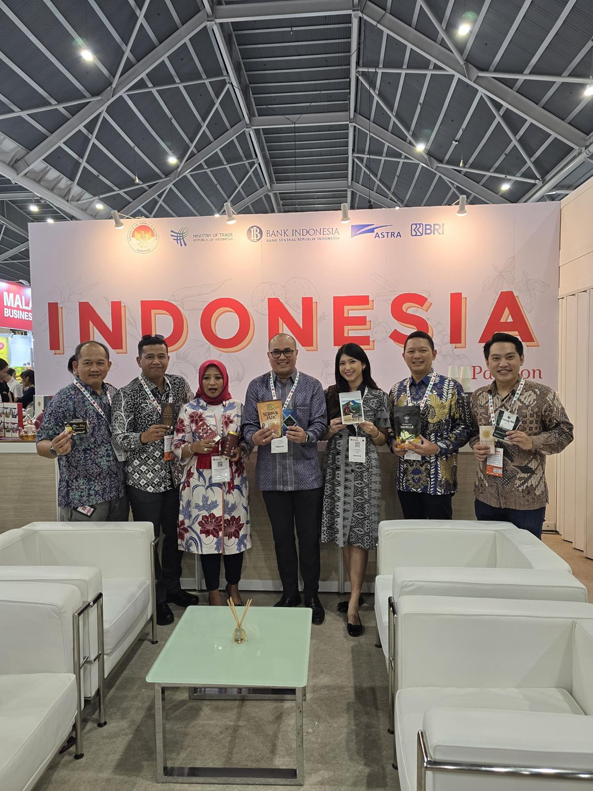 BRI Berangkatkan 8 UMKM untuk Ikuti Pameran FHA Food & Beverage 2024 di Singapore.