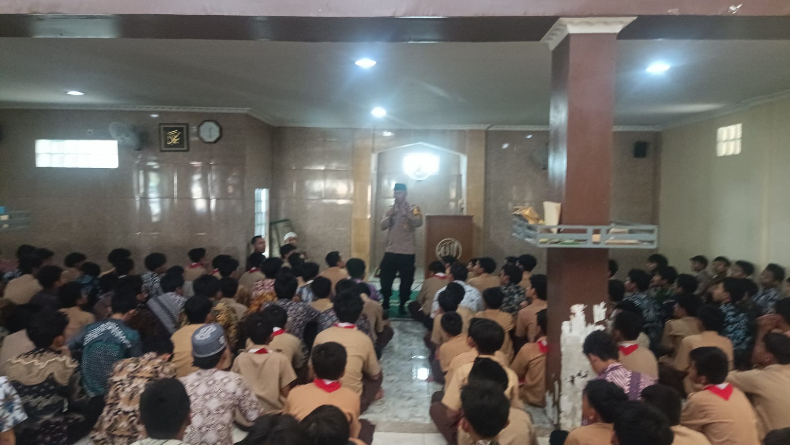 Cegah tawuran pelajar terus terjadi di Bogor, polisi datangi sekolahan di Parung.