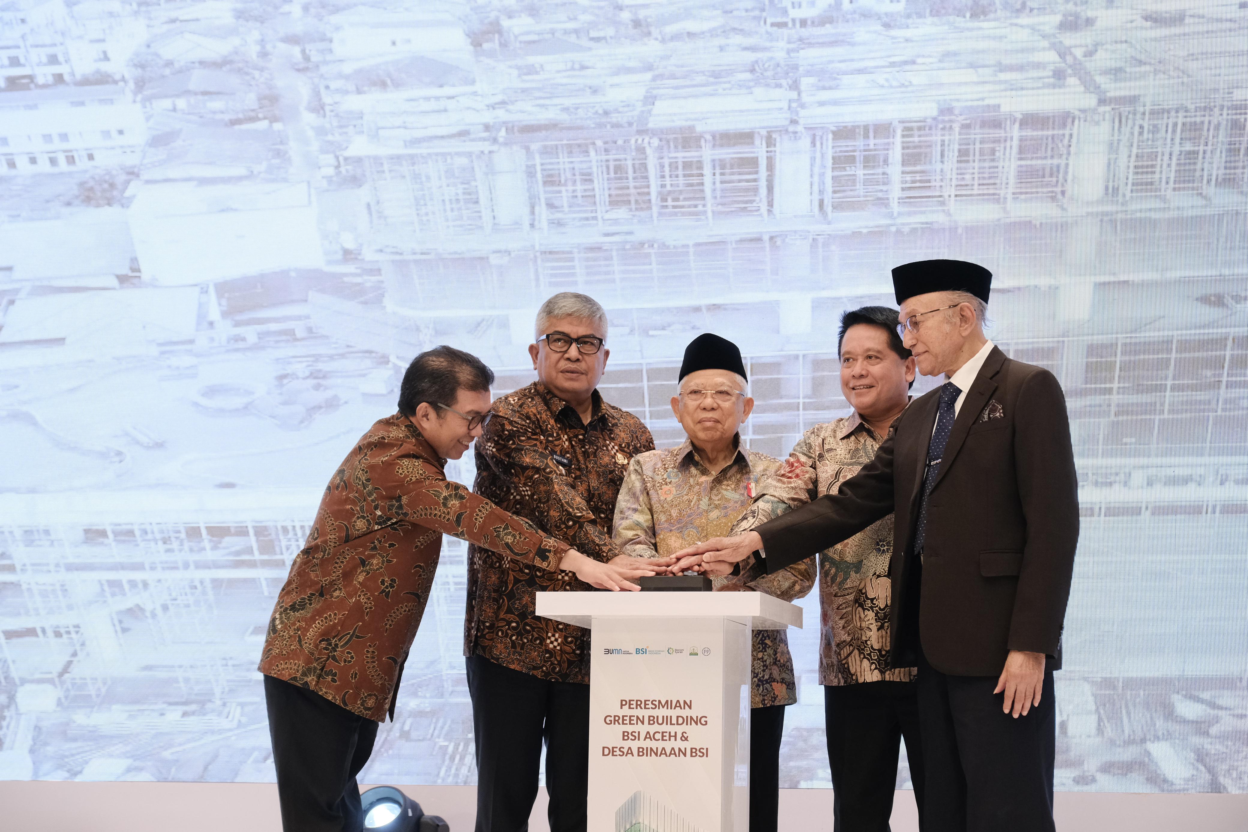 Peresmian gedung ramah lingkungan oleh Wakil Presiden, K.H. Ma