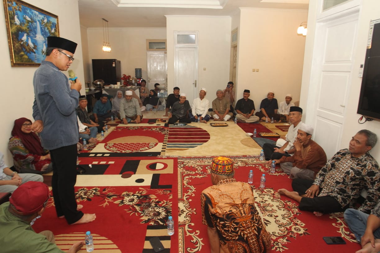 Mantan Wali Kota Bogor Bima Arya, saat hadir  di acara Walimatus Safar Haji Tokoh Bogor, Hazairin Sitepu pada Jumat (31/5/2024).
