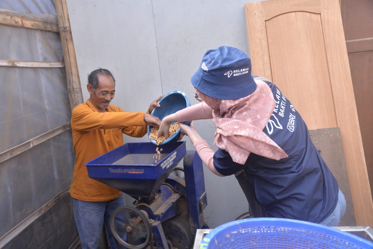 Program Relawan Bakti BUMN 2024, BRI Ajak Relawan Berpetualang di Desa BRILiaN