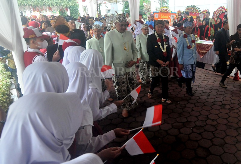 Pj Gubernur Jabar Bey Machmudin hadir Rapat Paripurna Istimewa Hari Jadi Bogor Ke- 542, Cibinong, Jawa Barat. Senin (3/6/2024). Hari Jadi Bogor ( HJB ) ke-542 yang jatuh pada 3 Juni 2024