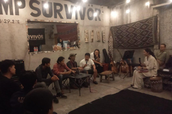 Ketua AOPGI ketika melakukan pertemuan dengan pegiat alam dalam rangka HJB dengan menggelar operasi bersih di Gunung Salak 9 Juni 2024 mendatang.