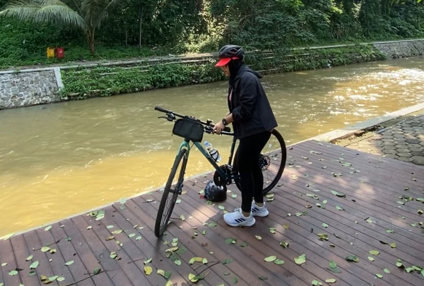 Bersepeda banyak memberikan manfaat loh warga Bogor.