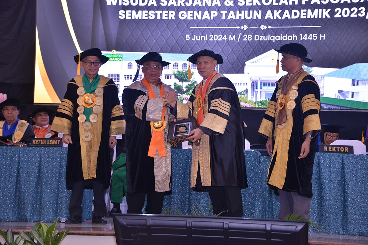 Acara Wisuda Semester Genap Unida Bogor di Braja Mustika Hotel and Convention Center, Kota Bogor, Rabu (5/6/2024).