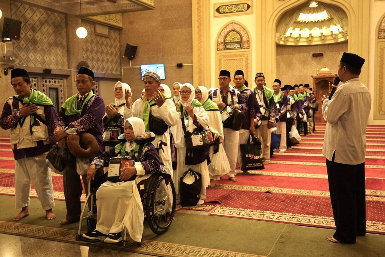 Rombongan Calon Jemah Haji terakhir asal Kota Bogor, akhirnya berangkat ke Tanah Suci, Kamis (6/6/2024) malam.