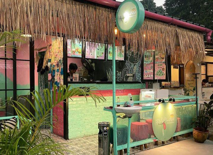 Resto Patah Lidah Jalan Ahmad Yani No. 20, Kecamatan Tanahsareal, Kota Bogor.