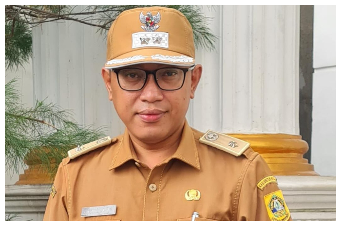 Kepala Desa Cimanggis, Abdul Azis Anwar,