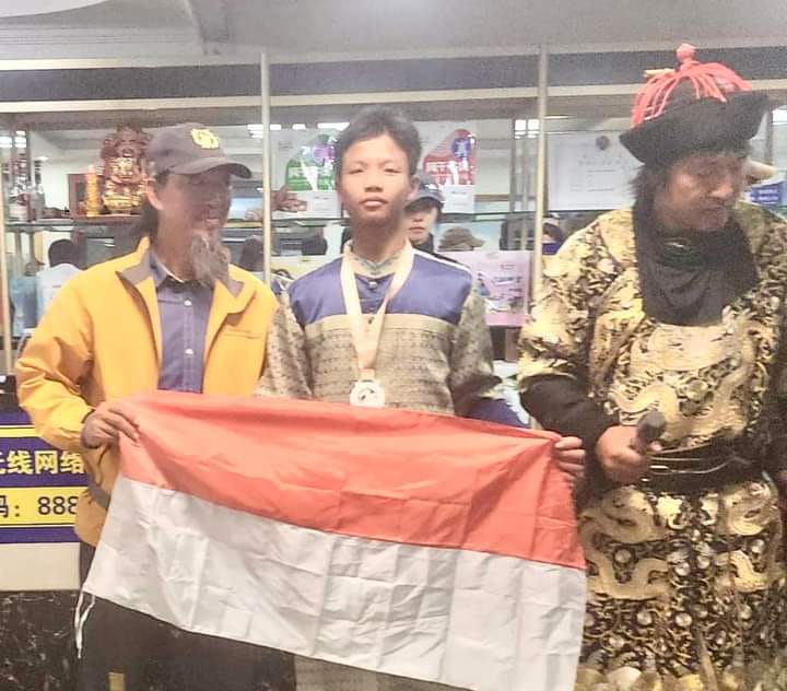 Bikin Bangga, Remaja Asal Bogor Ini Raih Juara 1 Lomba Panah Berkuda di Cina