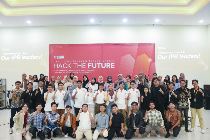 Mahasiswa IPB University menginisiasi berdirinya komunitas Hack the Future yang baru diluncurkan pada Sabtu, 8 Juni 2024 di Gedung Startup Center.