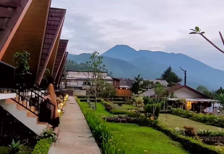 Glamping Green View Puncak, Kabupaten Bogor.
