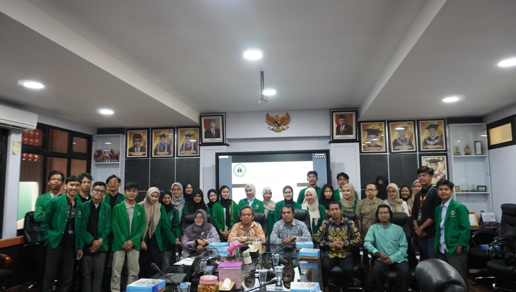 Prodi KPI IUQI, melaksanakan kegiatan studi visit ke Program Studi KPI Universitas Islam Negeri (UIN) Syarif Hidayatullah Jakarta pada 12 Juni 2024.