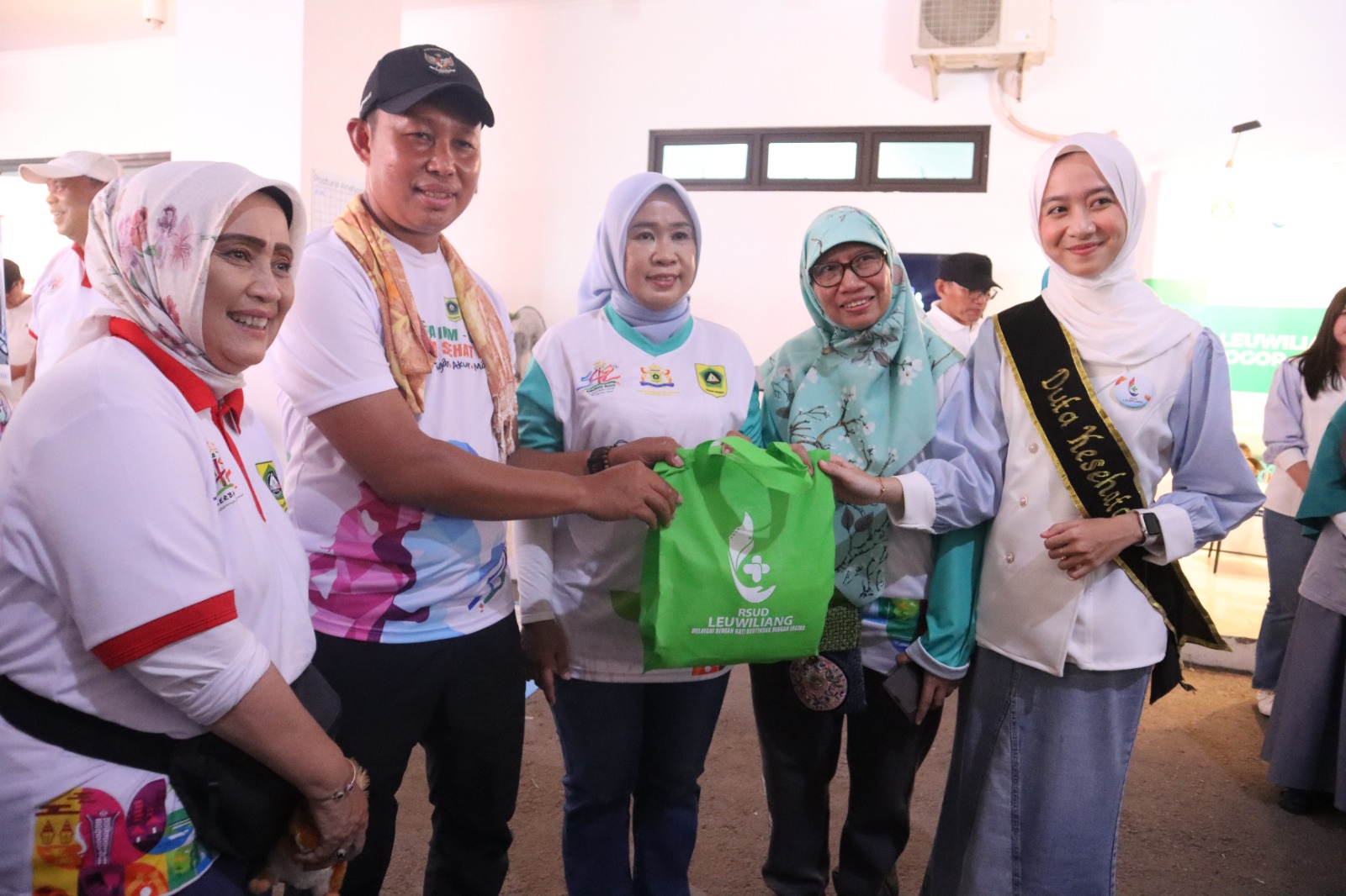 RSUD Leuwiliang mengadakan pelayanan kesehatan gratis di Pakansari Bogor, pada HJB ke-542 Sabtu (8/6/2024).
